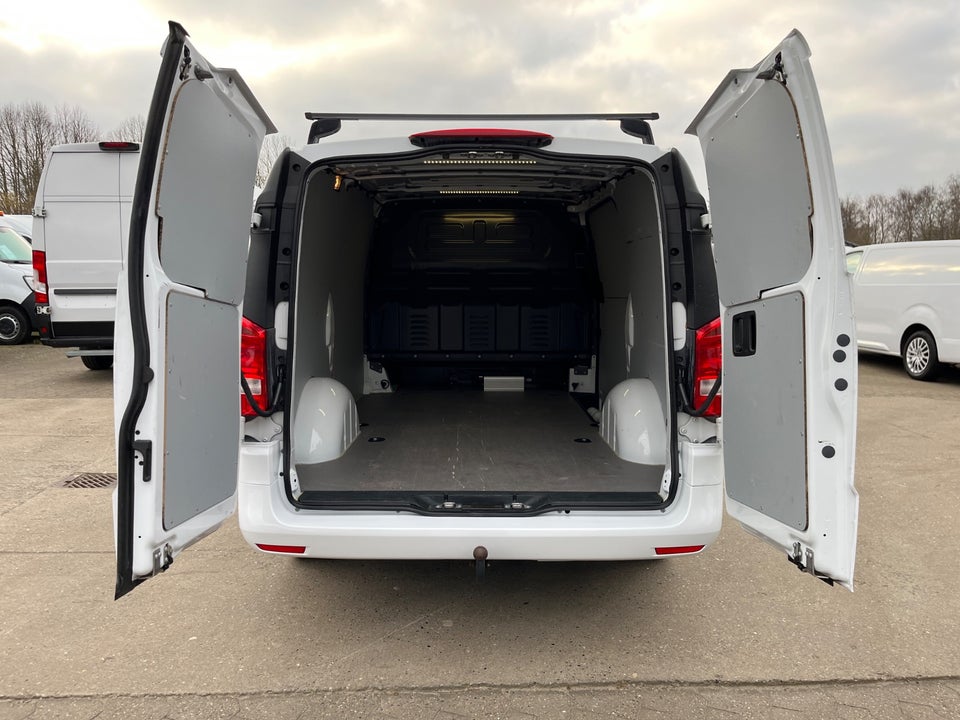 Mercedes Vito 114 2,0 CDi Kassevogn aut. L RWD