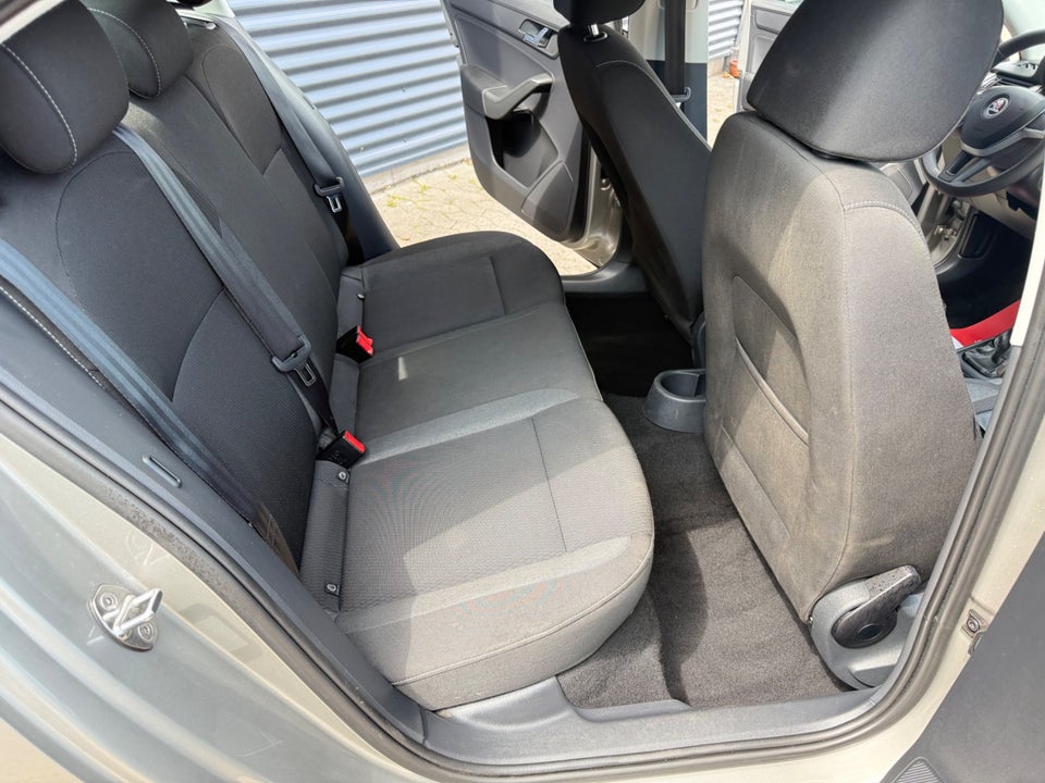 Skoda Rapid 1,2 TSi 110 Ambition Spaceback 5d