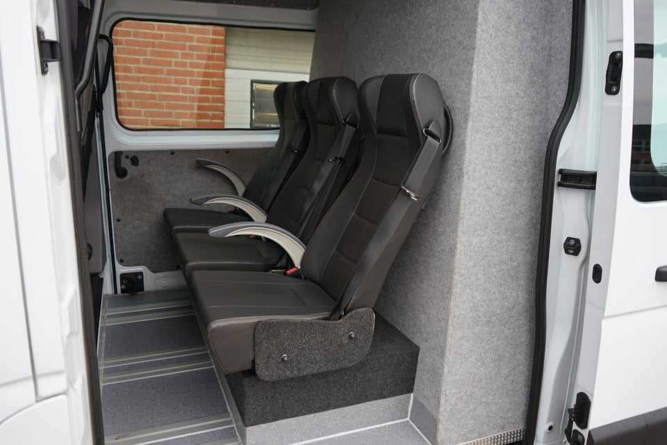 Renault Master IV T35 2,3 dCi 150 L2H2 Kassevogn