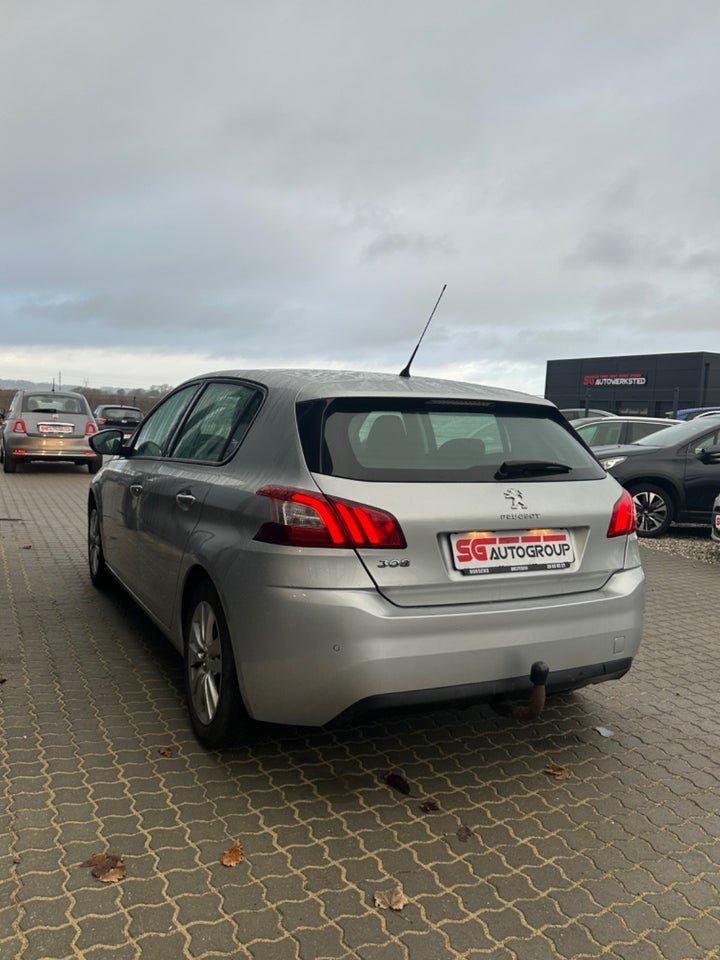 Peugeot 308 1,2 VTi 82 Active 5d