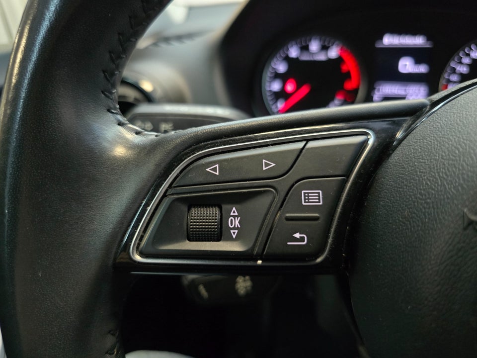 Audi Q2 1,4 TFSi 150 Sport S-tr. 5d