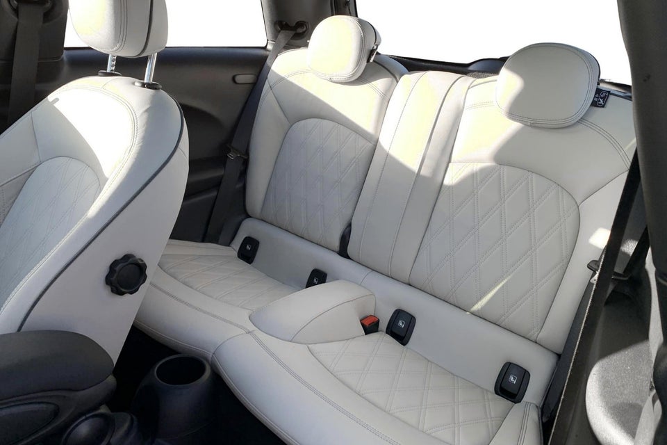 MINI Cooper SE Younique Trim 3d
