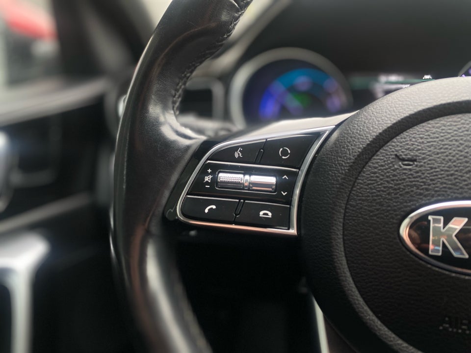 Kia Ceed 1,6 PHEV Upgrade Intro SW DCT 5d