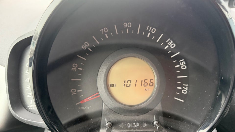 Toyota Aygo 1,0 VVT-i x-sky 5d