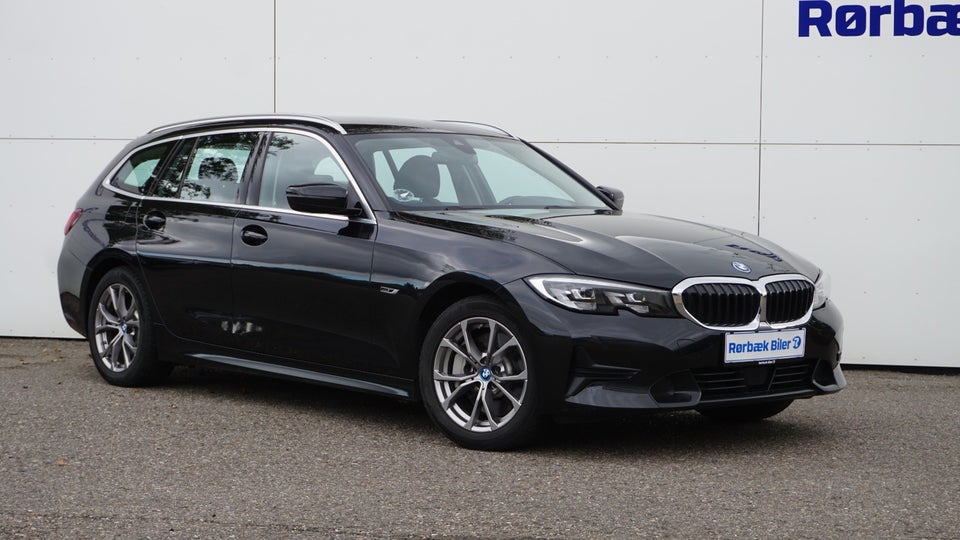 BMW 330e 2,0 Touring Sport Line aut. 5d