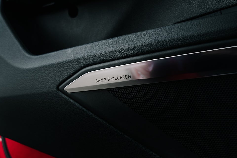 Audi e-tron 55 S-line Prestige Sportback quattro 5d