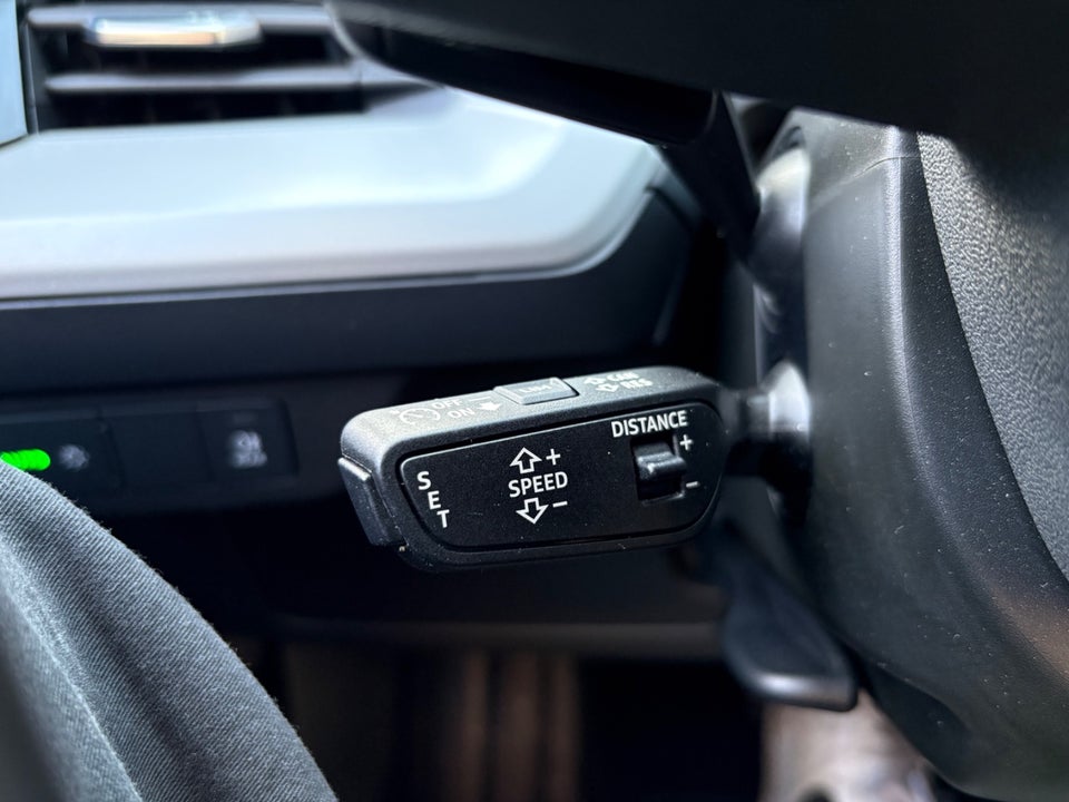 Audi Q4 e-tron 40 Advanced 5d