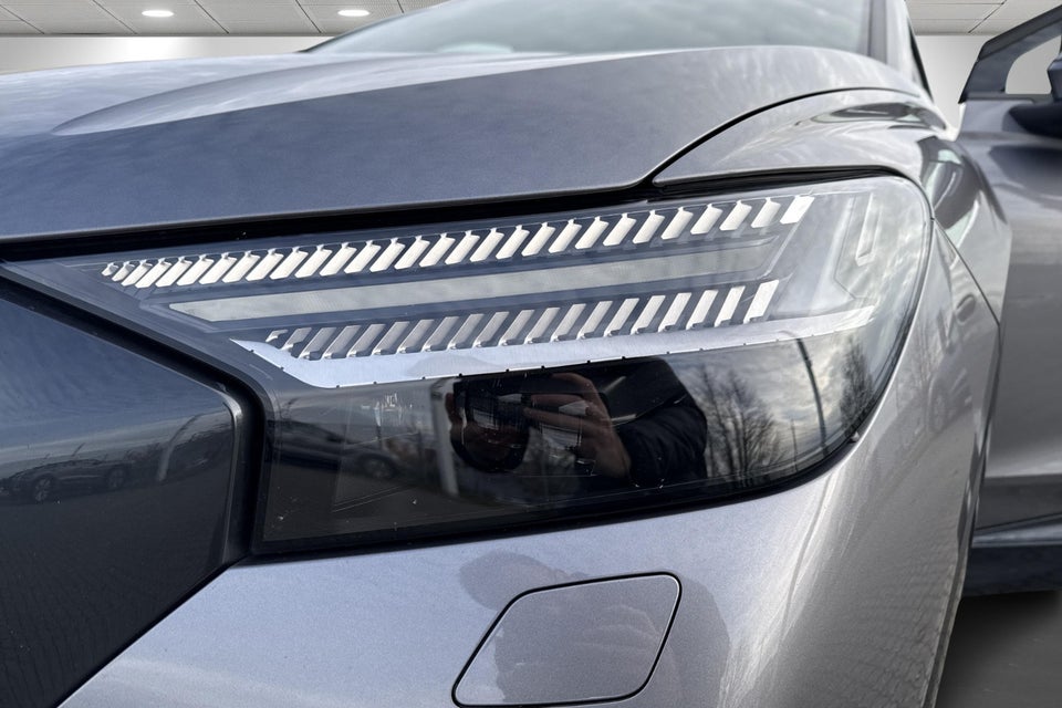 Audi Q4 e-tron 40  5d