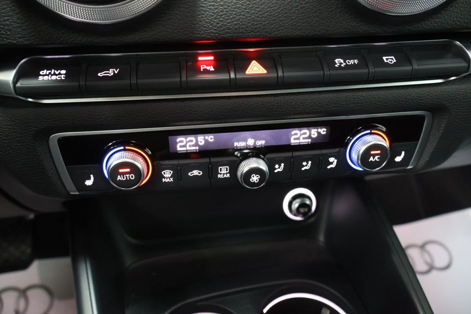 Audi A3 1,4 e-tron Sportback S-tr. 5d