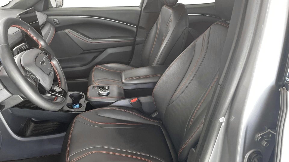 Ford Mustang Mach-E 68 Standard Range AWD 5d
