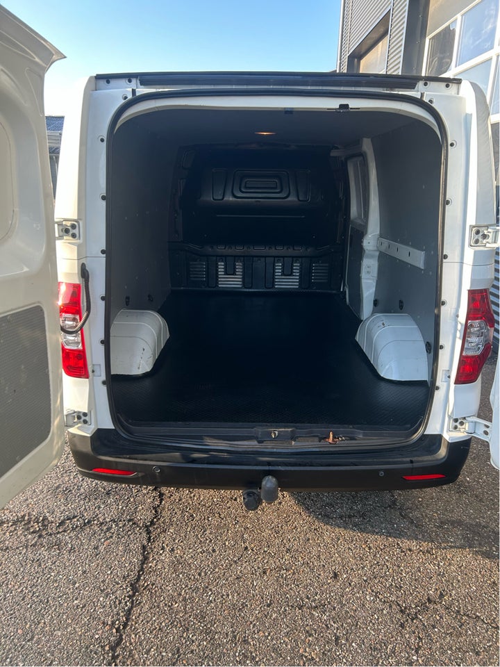 Maxus e-Deliver 3 52 Cargo Van LWB