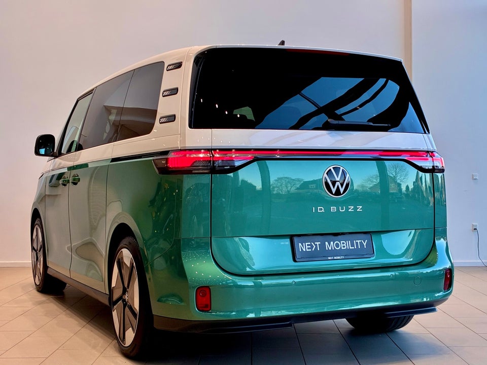 VW ID.Buzz 77 Style SWB 5d