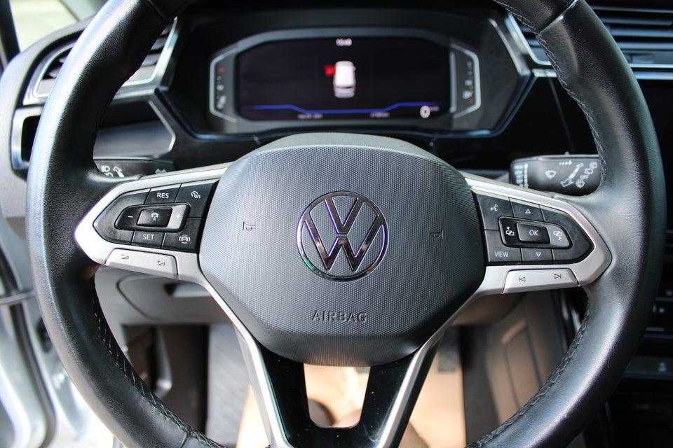 VW Touran 2,0 TDi 150 Comfortline DSG Van 5d