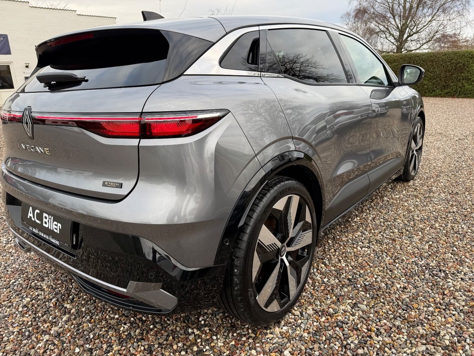 Renault Megane E-Tech 60 Techno 5d