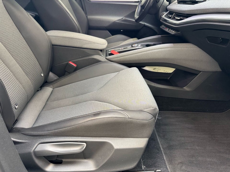 Skoda Enyaq 80 iV Loft 5d
