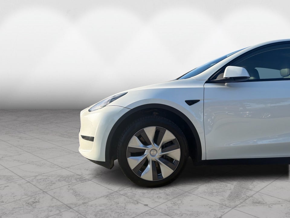 Tesla Model Y RWD 5d