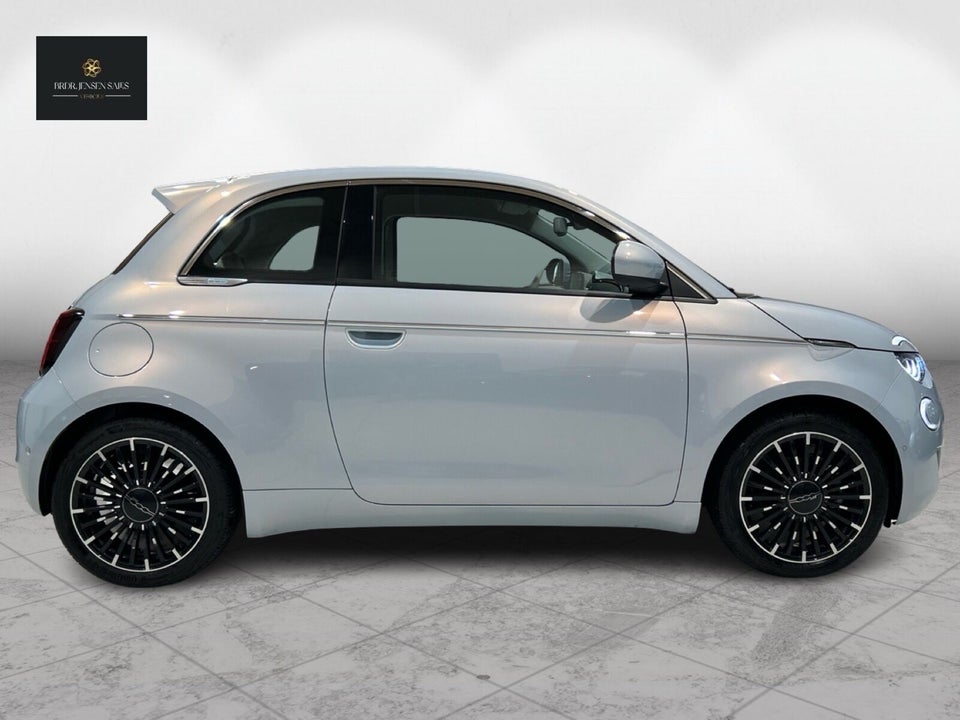 Fiat 500e 42 la Prima by Bocelli 3d