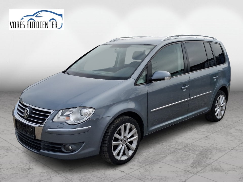 VW Touran 2,0 TDi 140 Trendline DSG 5d