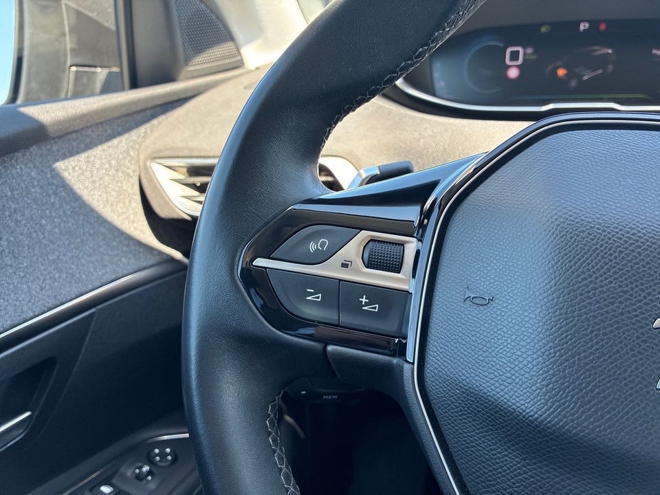 Peugeot 3008 1,6 Hybrid Allure Pack EAT8 5d