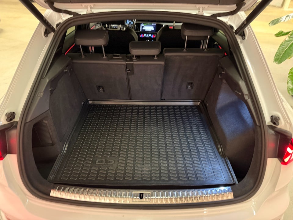 Audi Q3 45 TFSi e S-line plus S-tr. 5d
