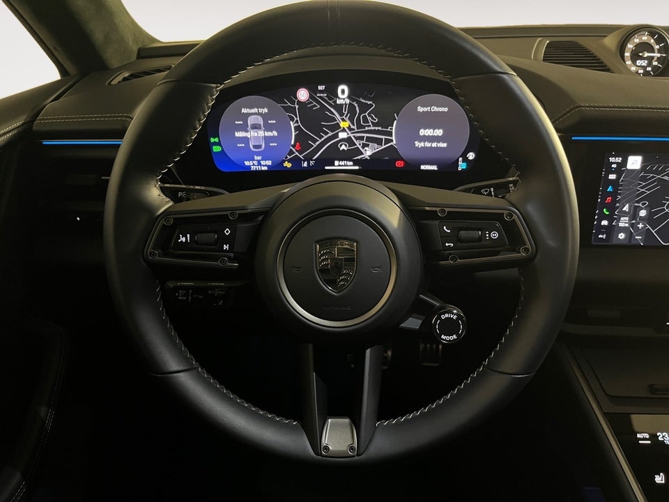 Porsche Macan Turbo 5d