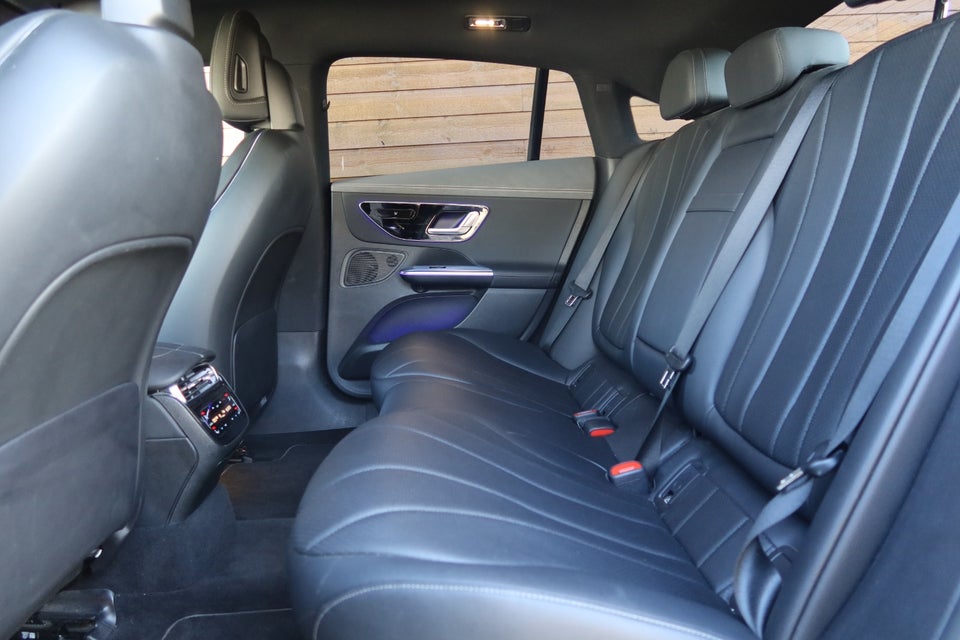 Mercedes EQE350+ 4d