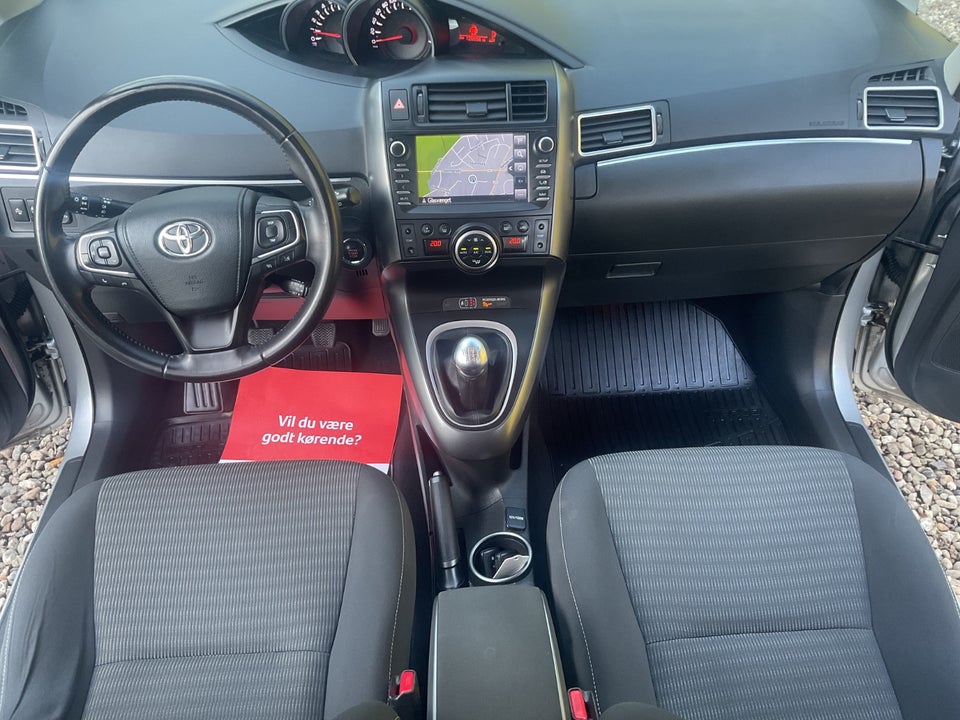 Toyota Verso 1,8 VVT-i T2 Premium 7prs 5d