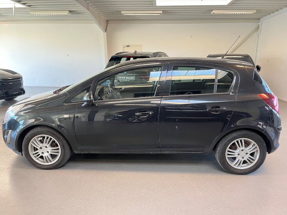 Opel Corsa 1,4 16V Cosmo 5d