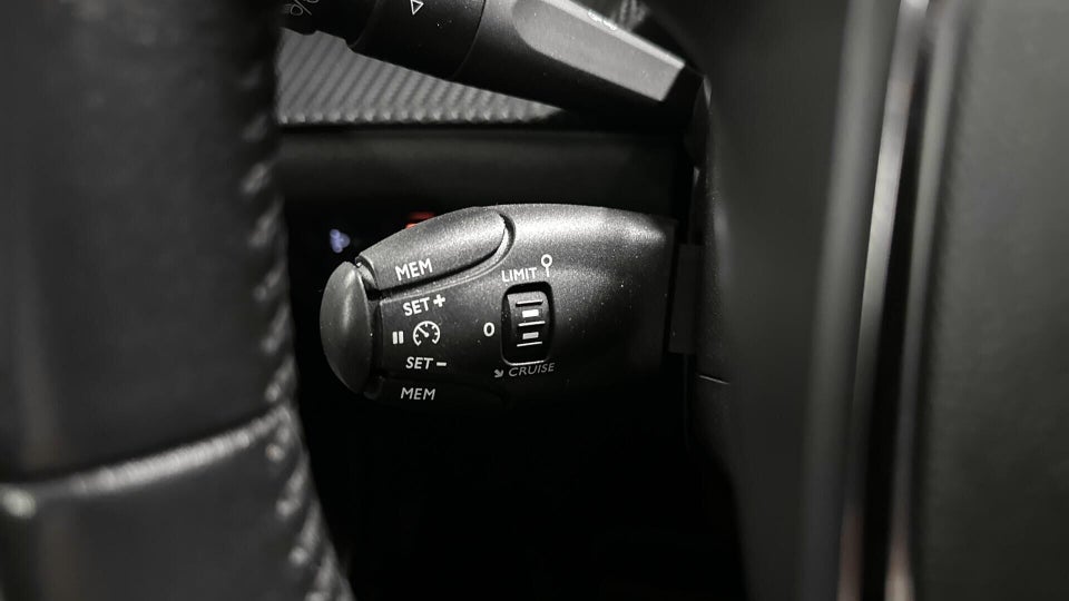 Peugeot e-2008 50 Allure Pack 5d