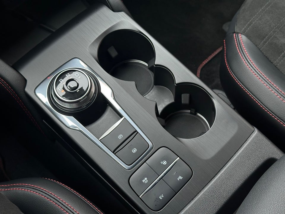 Ford Kuga 2,5 PHEV ST-Line X CVT 5d