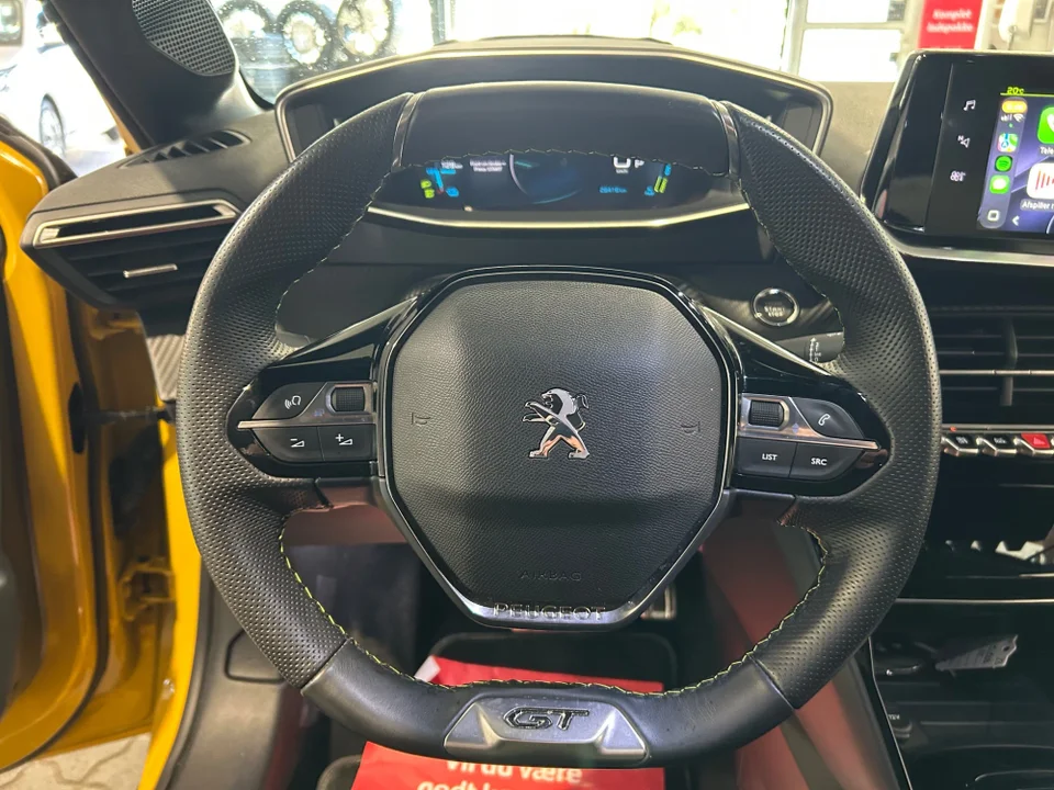 Peugeot e-208 50 GT 5d