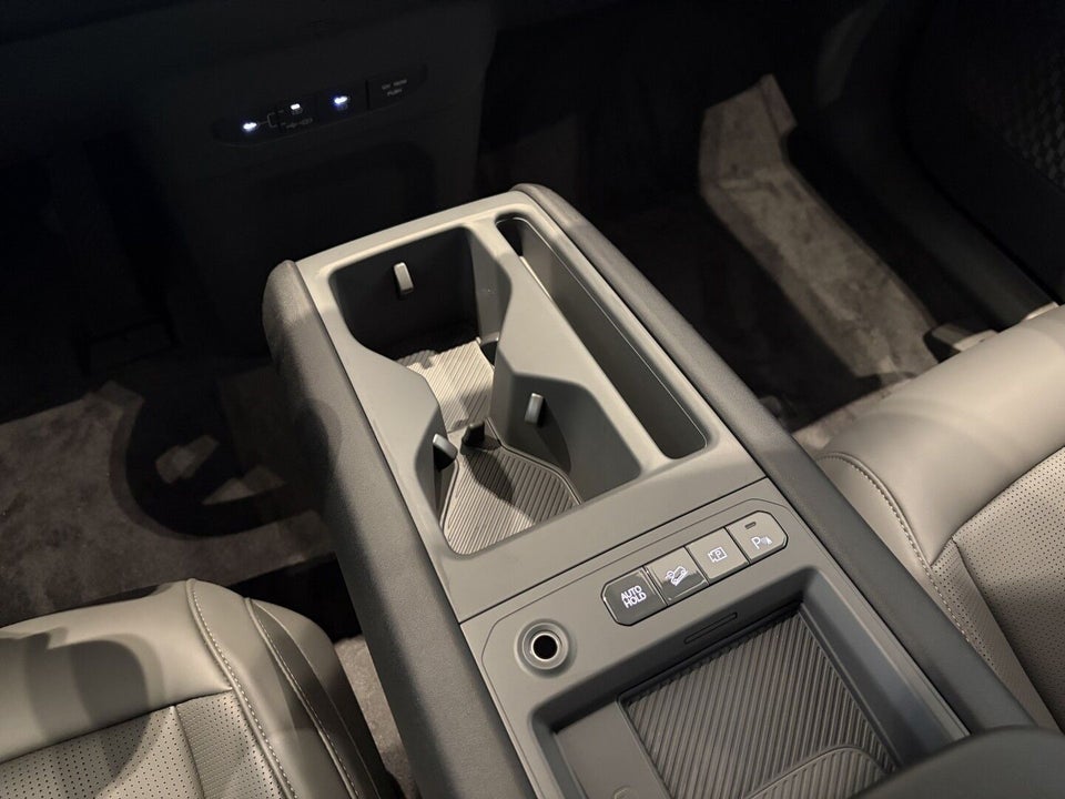 Kia EV9 76 Standard Range Upgrade RWD 7prs 5d