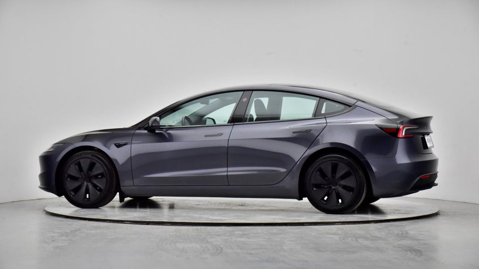 Tesla Model 3 RWD 4d