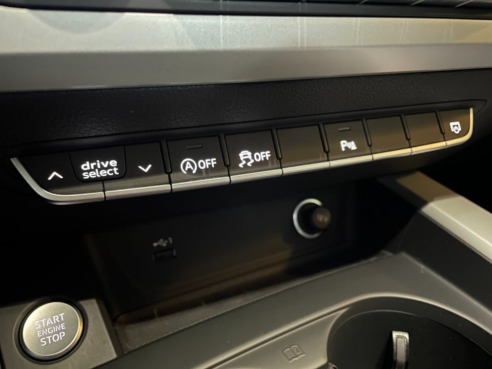 Audi A4 40 TFSi Prestige Avant S-tr. 5d