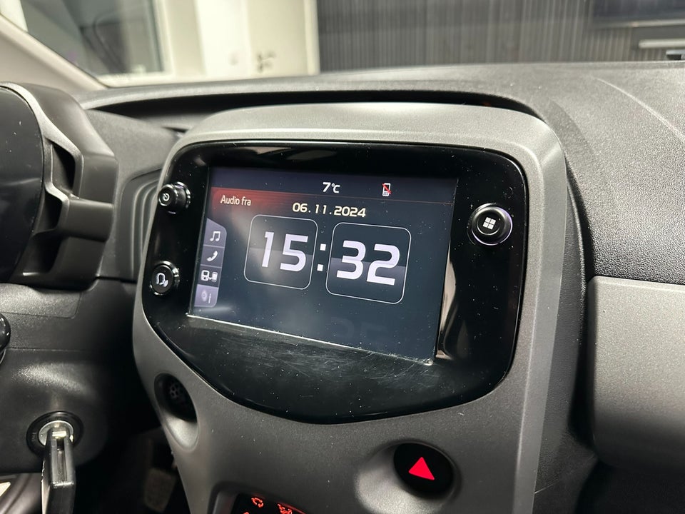 Toyota Aygo 1,0 VVT-i x-clusiv 5d