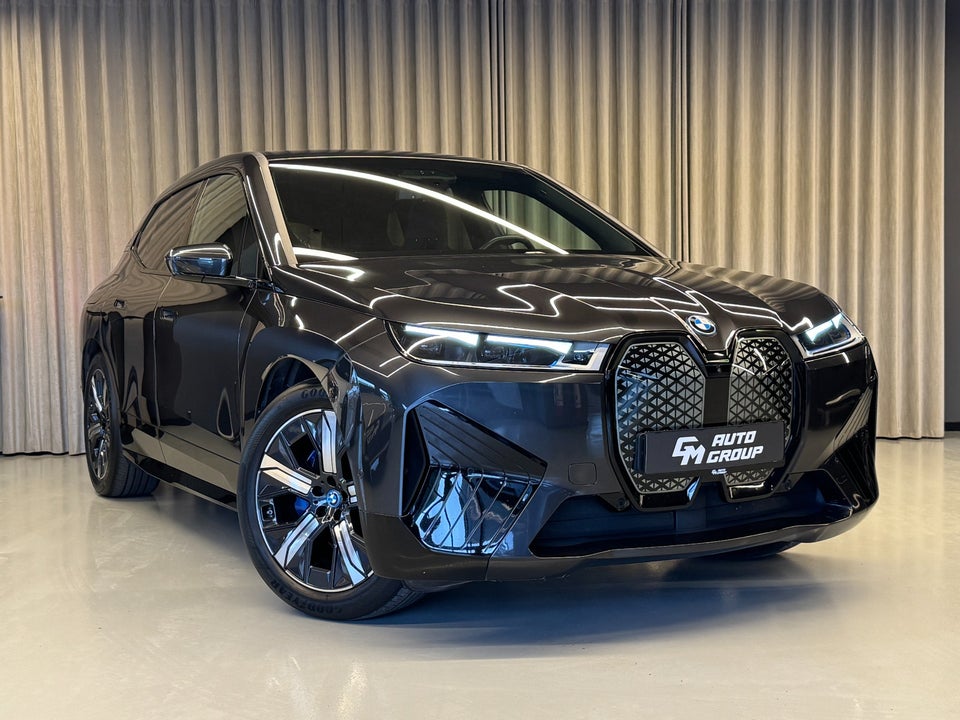 BMW iX xDrive40 Sport 5d