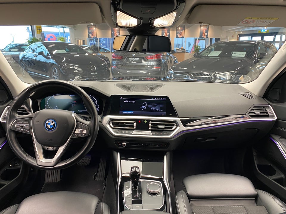 BMW 330e 2,0 Touring Sport Line aut. 5d