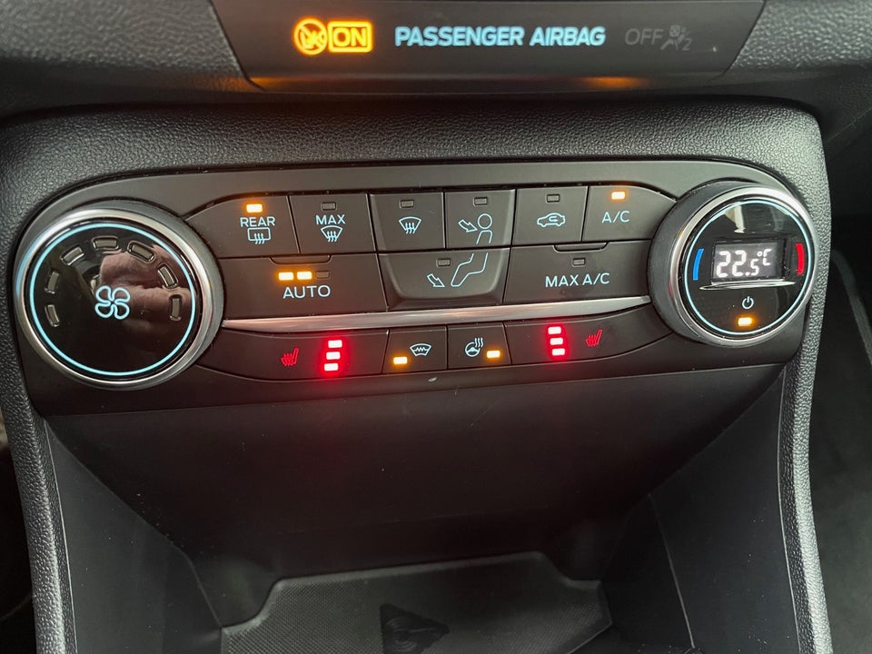 Ford Fiesta 1,0 EcoBoost mHEV Titanium 5d