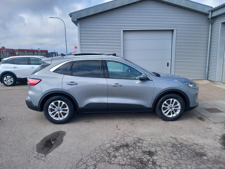 Ford Kuga 2,5 PHEV Titanium X CVT 5d