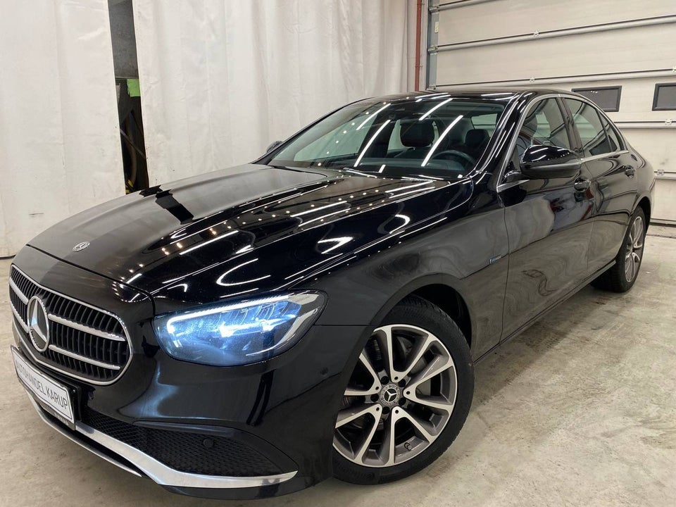 Mercedes E300 de 2,0 aut. 4Matic 4d