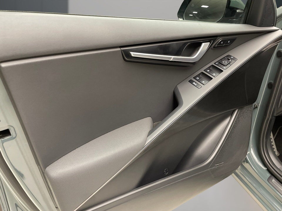 Kia Niro 64 EV Upgrade 5d
