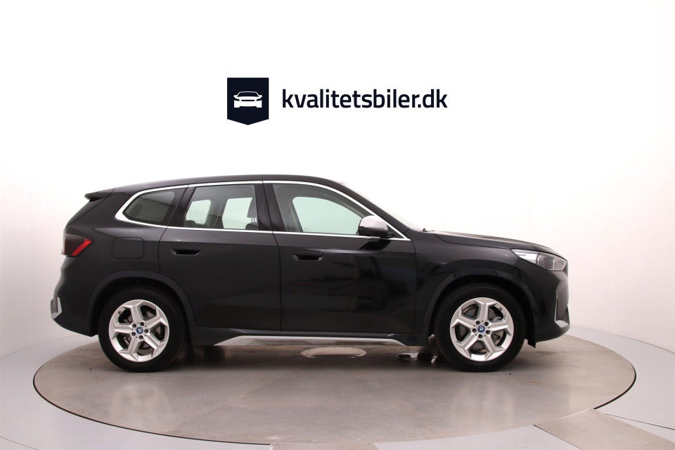 BMW iX1 xDrive30 X-Line 5d