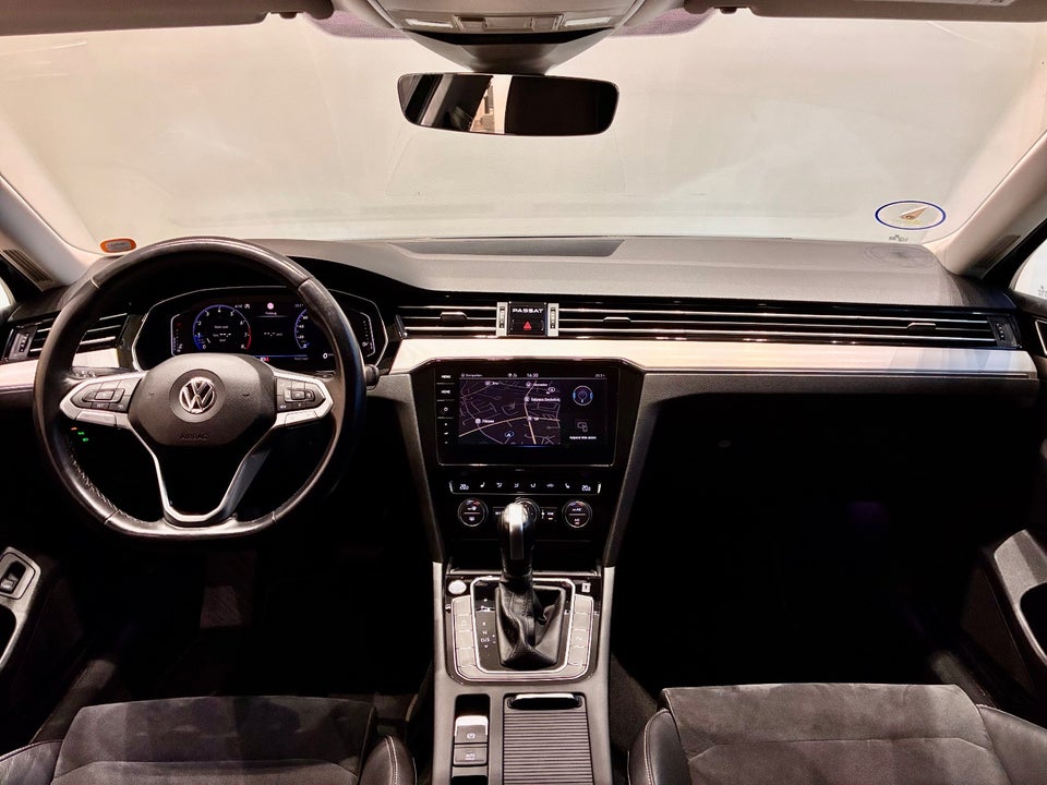 VW Passat 1,5 TSi 150 Elegance+ Variant DSG 5d