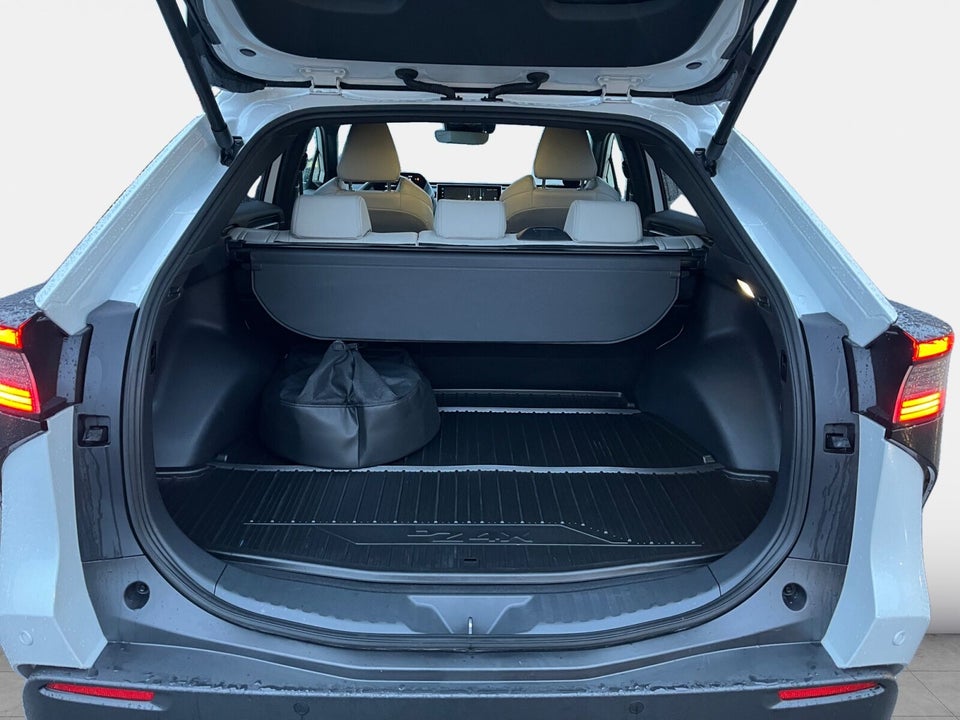 Toyota bZ4X Executive AWD 5d