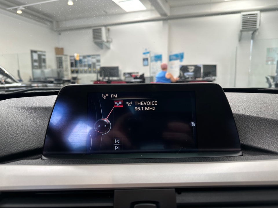 BMW 318d 2,0 Touring aut. 5d