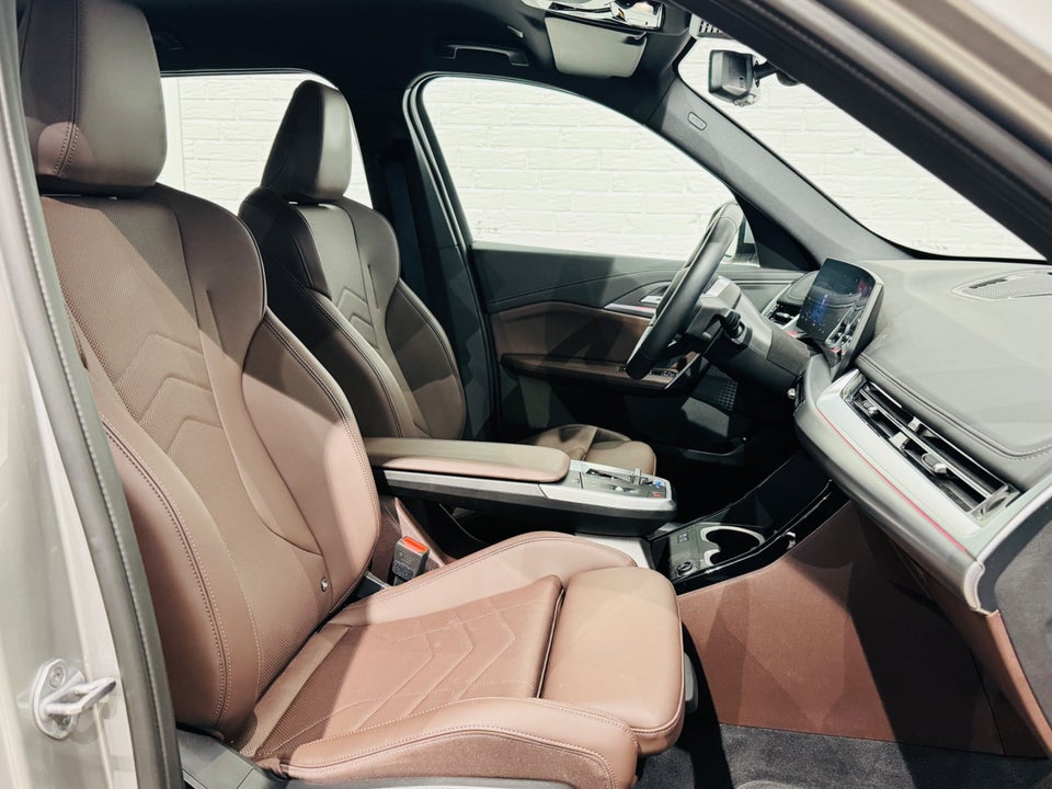 BMW iX1 eDrive20 M-Sport 5d