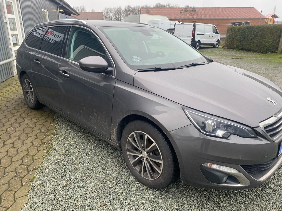 Peugeot 308 1,6 BlueHDi 120 Envy Sky SW 5d