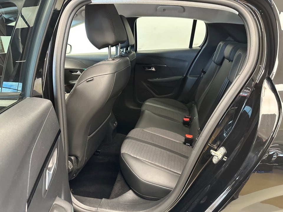 Peugeot 208 1,2 PureTech 100 Allure Pack 5d