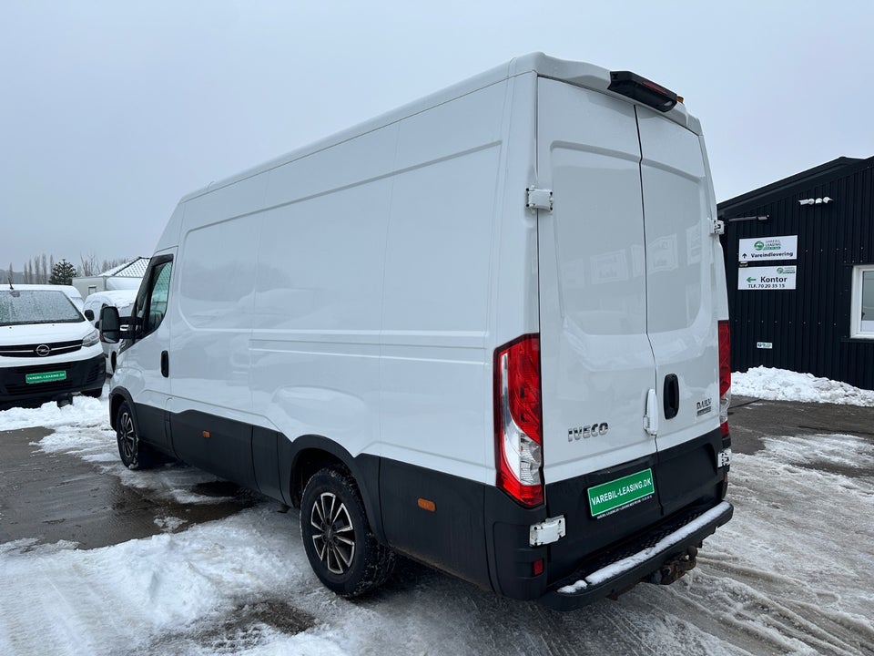 Iveco Daily 2,3 35C12 12m³ Van AG8