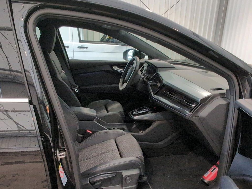Audi Q4 e-tron 45 S-line 5d